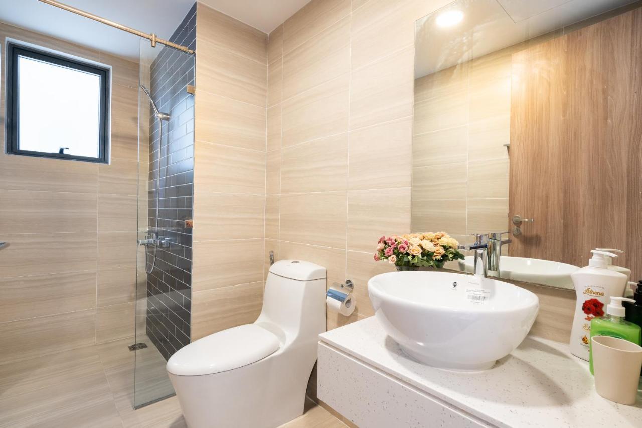 1St District/3Br Luxurious Apartment-The Soho 호치민 외부 사진